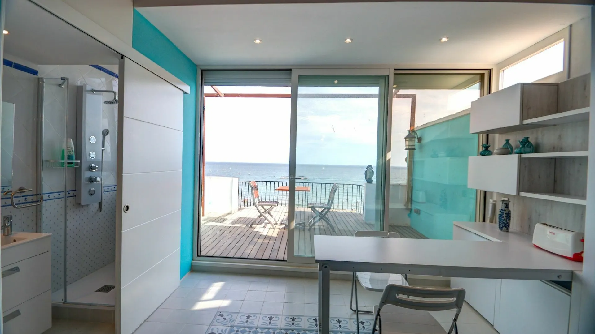 Διαμέρισμα Blue Sea Front By Hello Homes Σίτζες