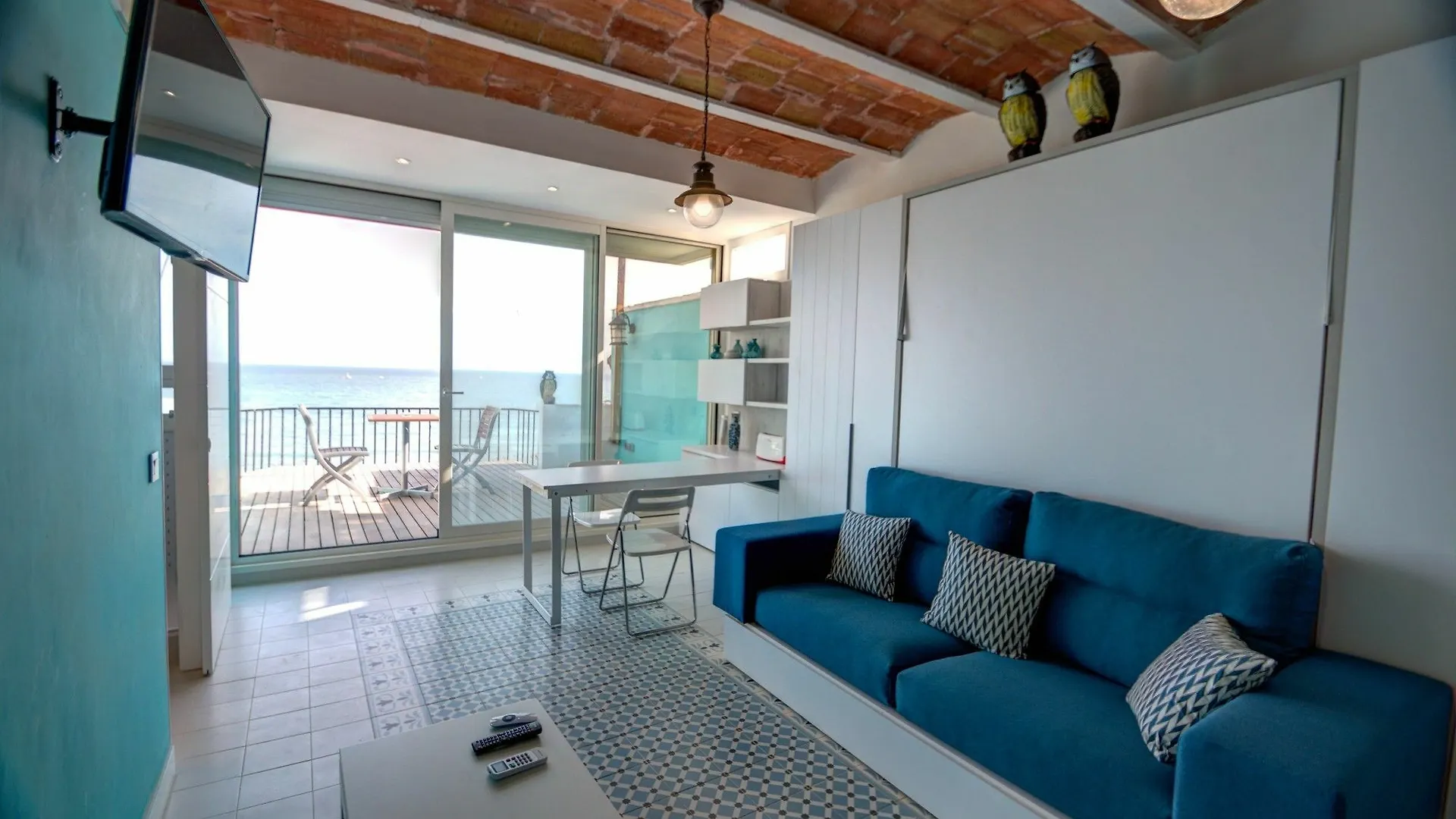 Blue Sea Front By Hello Homes Sitges